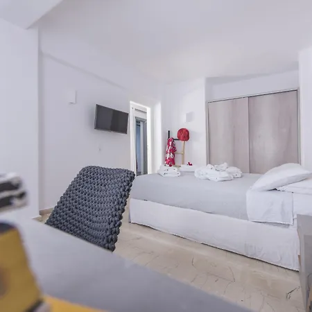 Hotel Blue Waves & 2*