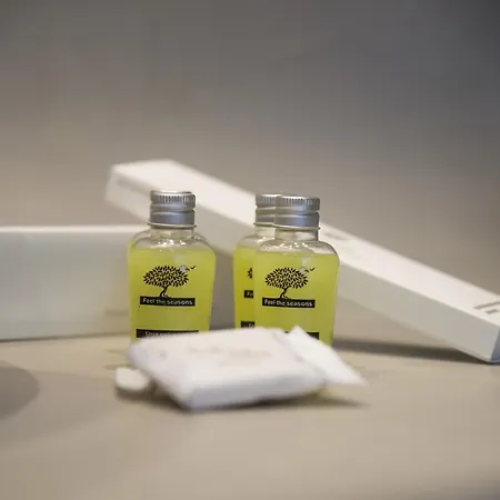 Blue Waves & 2* Kamári