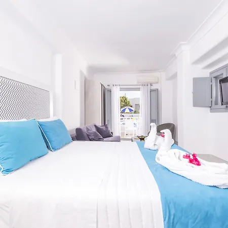 Blue Waves Suites&apartments Kamári