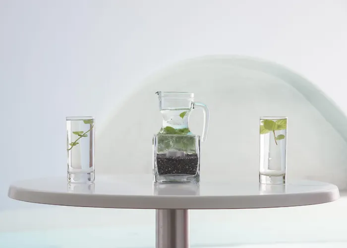 Blue Waves & Hotel 2*