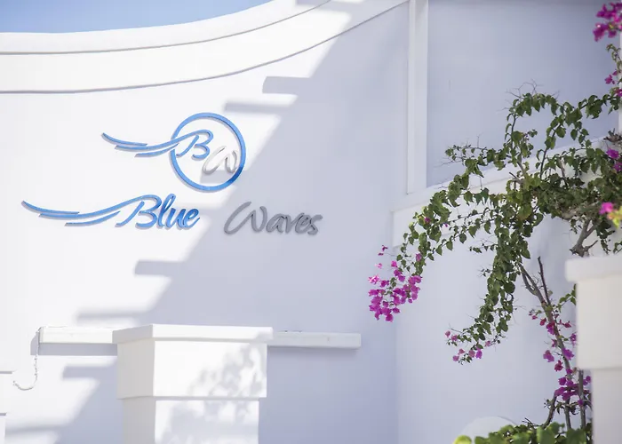 Blue Waves & Kamári