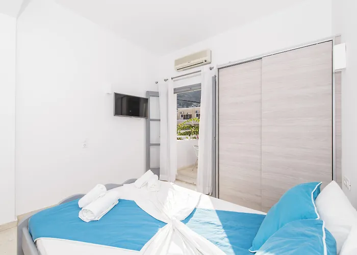 Hotel Blue Waves & 2*