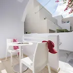 Blue Waves Suites&apartments Hotel 2*