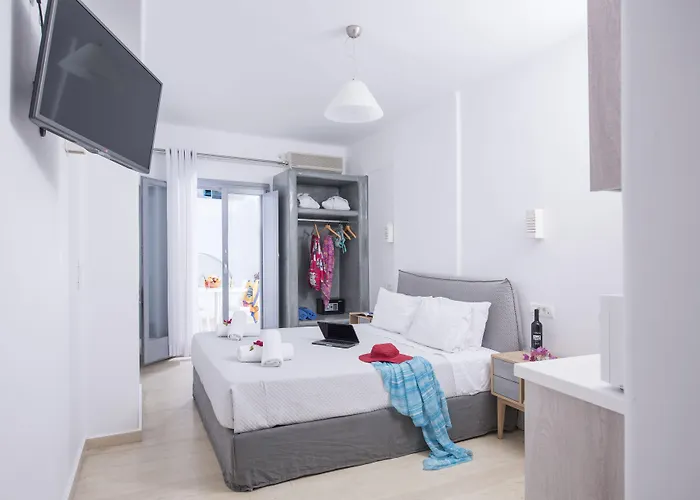 Blue Waves & Ξενοδοχείο Καμάρι