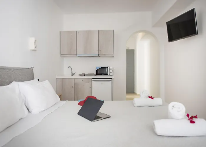 מלון Blue Waves &