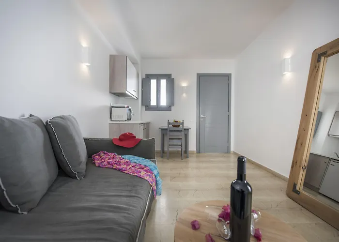 Blue Waves & Ξενοδοχείο 2*