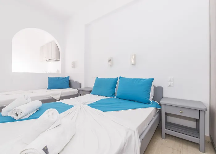 Blue Waves & Szálloda